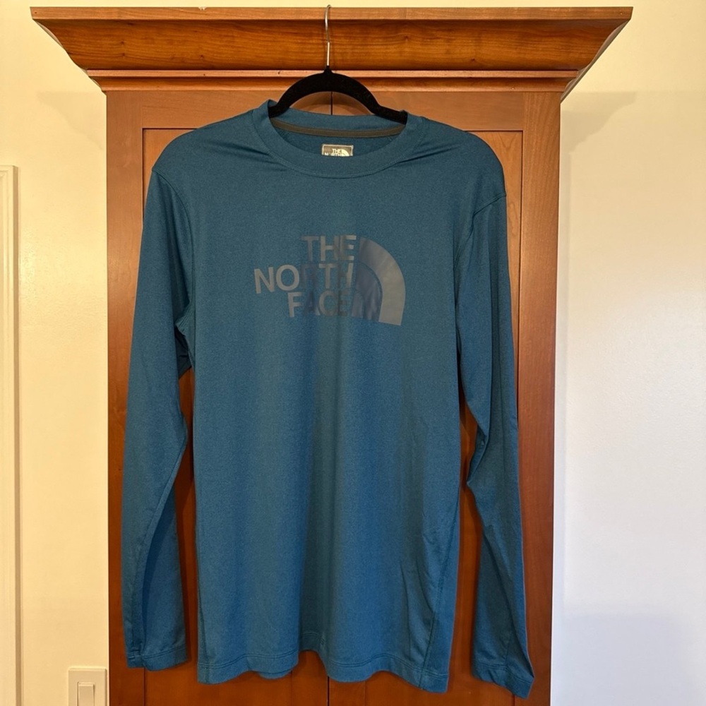 The North Face Men's Long Sleeve Tee in Teal